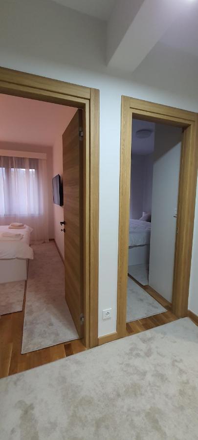 Luxury Apartment Stefanija ติวัต ภายนอก รูปภาพ