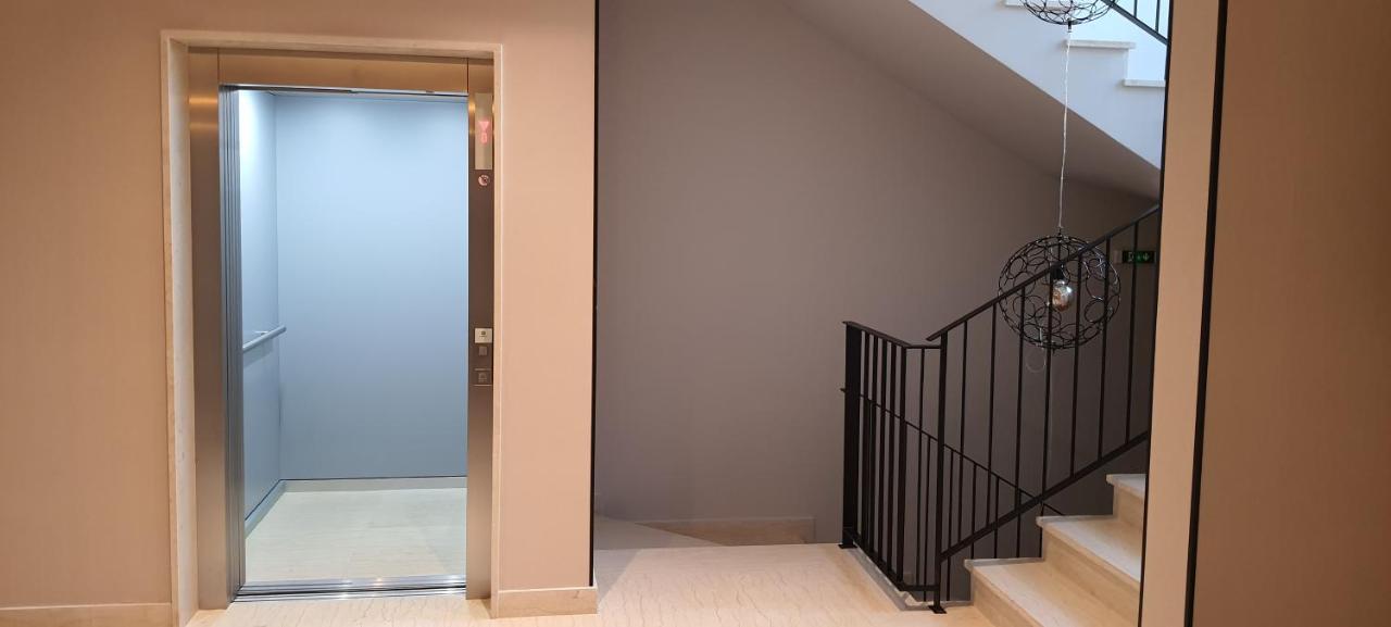 Luxury Apartment Stefanija ติวัต ภายนอก รูปภาพ