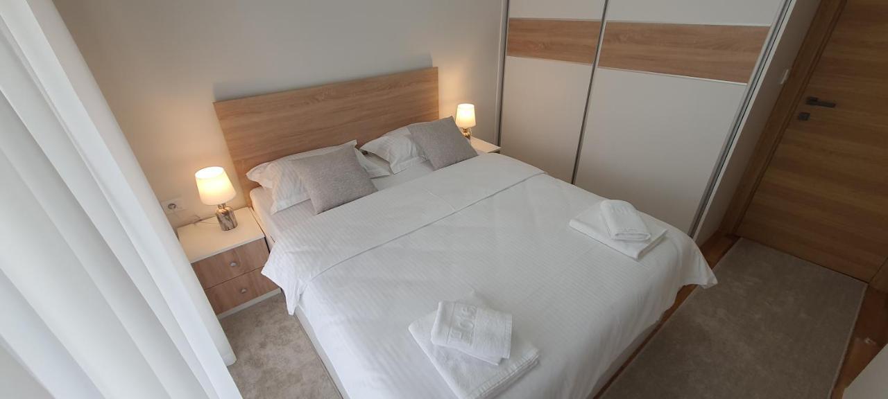 Luxury Apartment Stefanija ติวัต ภายนอก รูปภาพ