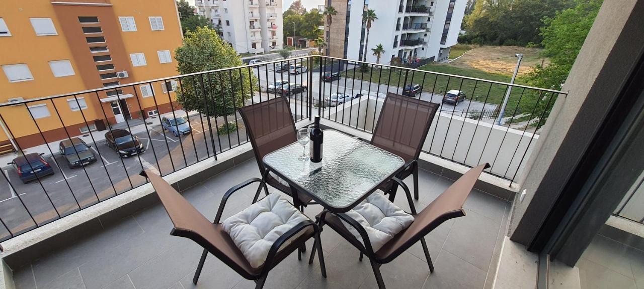 Luxury Apartment Stefanija ติวัต ภายนอก รูปภาพ